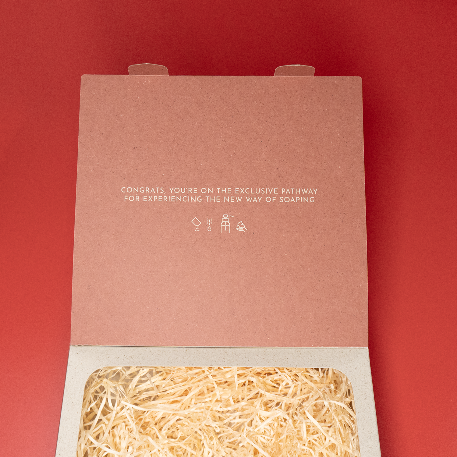 Geschenkbox Deckel von roter Box von Better by Less