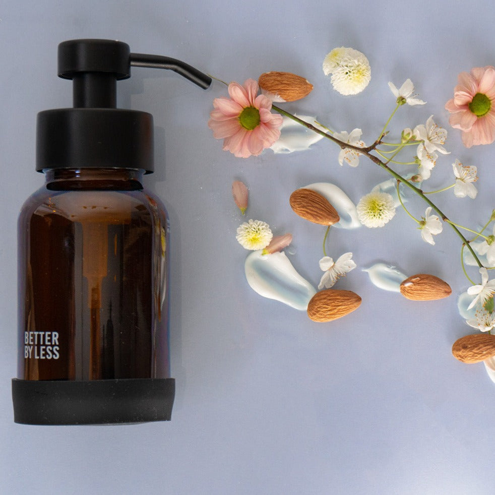 Designspender mit Pulverschaumseife Rich Almond